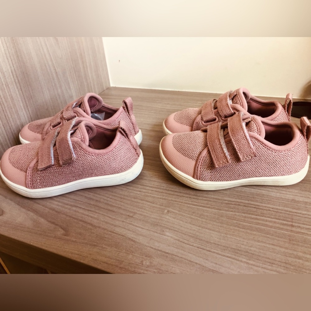 Bundle of Two Kids Velcro Sneakers in Dusty Pink. Size 26,27